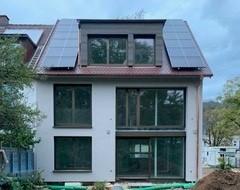 Rückseite des fertig sanierten Gebäudes