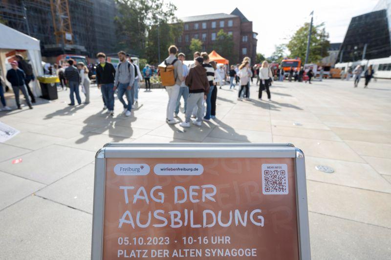 Tag der Ausbildung auf dem Platz der Alten Synagoge