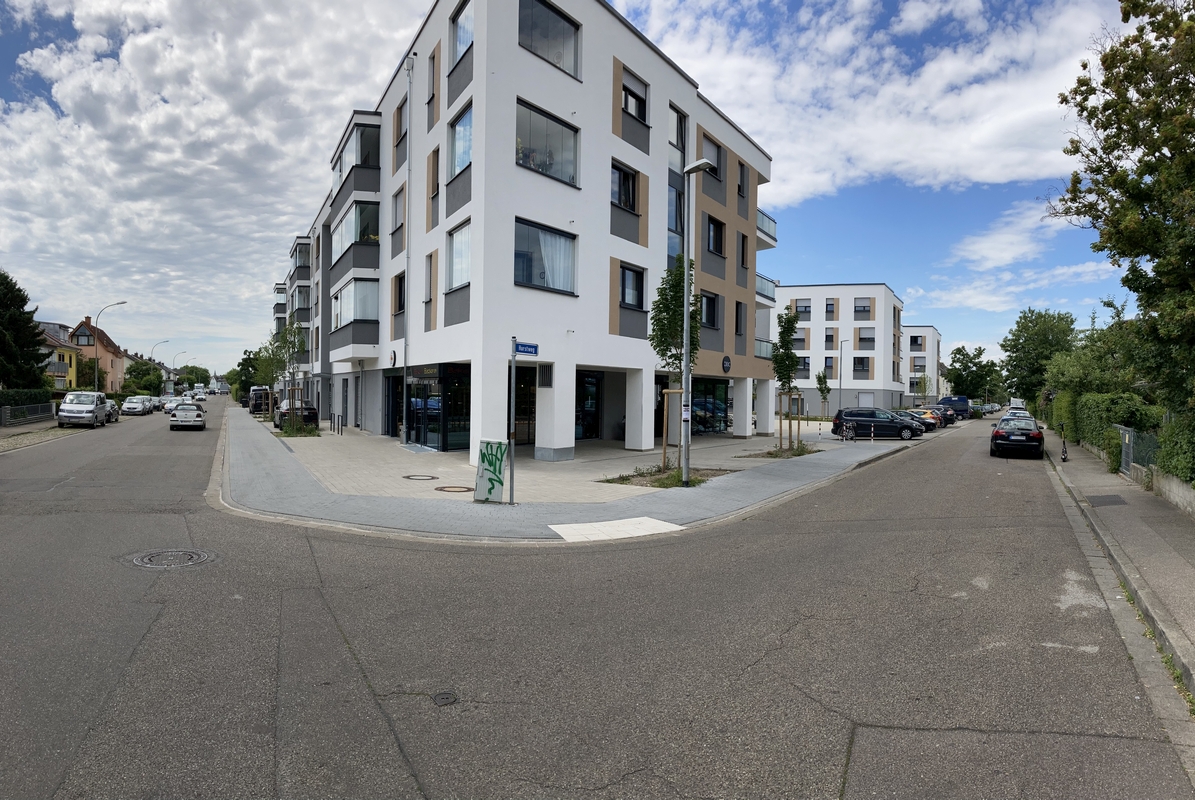 Neues Wohn- und Geschäftshaus vom Hurstweg gesehen (Foto: Stadt Freiburg)