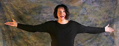Kathleen Iselt Kathleen Iselt mit ausgestreckten Armen