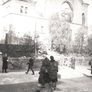 Aufnahme der zerstörten Synagoge von Josef Vollmer, beschriftet mit „12.11.1938“, Stadtarchiv Freiburg. Aufnahme der zerstörten Synagoge von Josef Vollmer, beschriftet mit „12.11.1938“, Stadtarchiv Freiburg.
