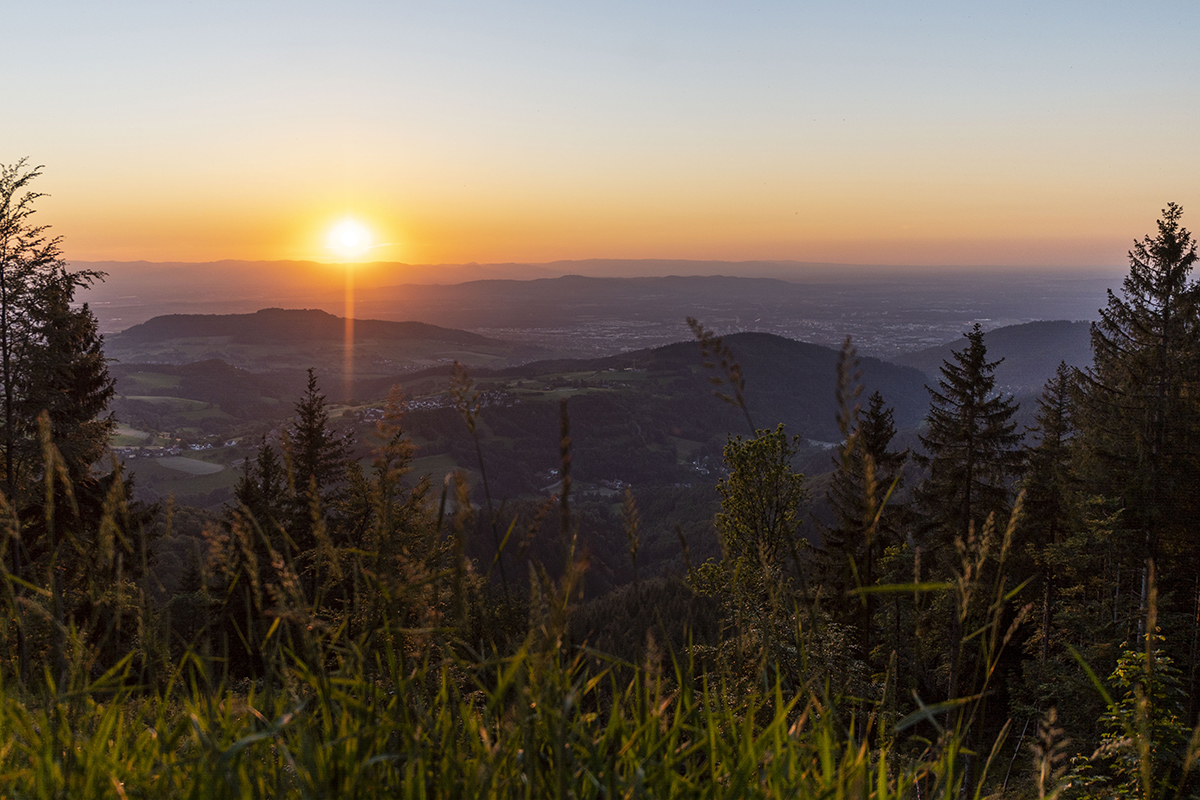 Sonnenuntergang mit Blick auf Freiburg