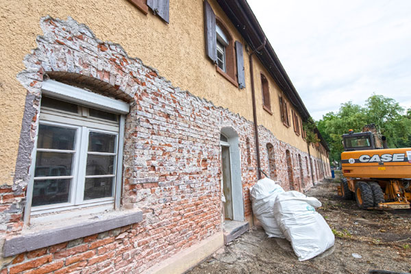 Baustelle an denkmalgeschütztem Haus in der Kopfhäusle-Siedlung