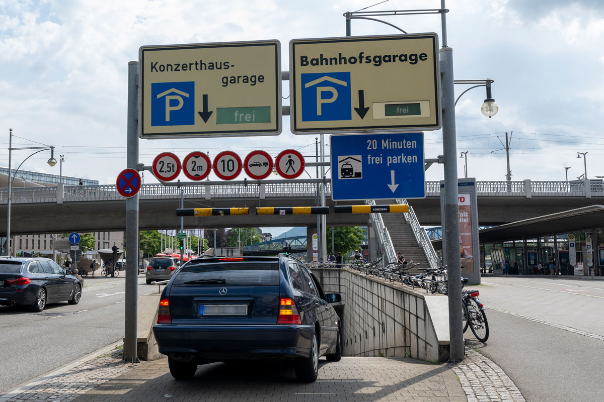 Einfahrt Bahnhofsgarage