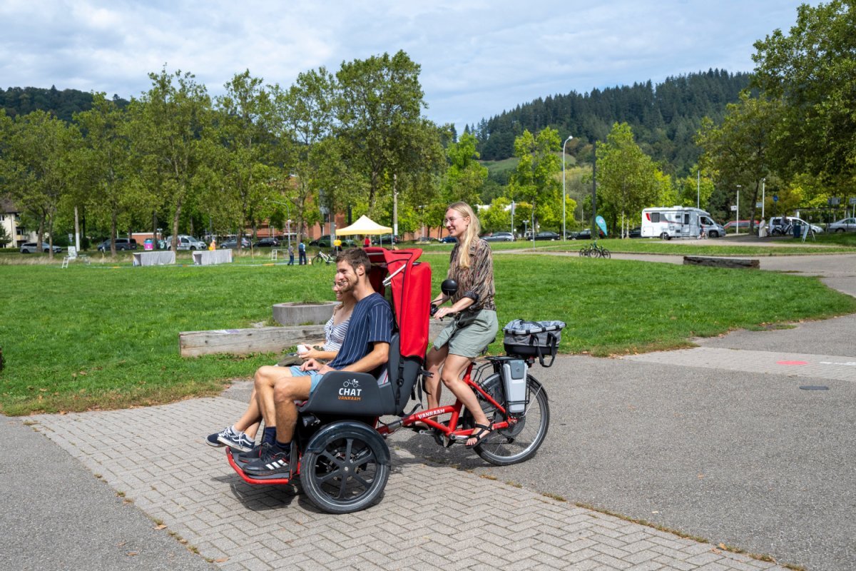 Beförderung mobilitätseingeschränkter Menschen ist auf einer Rikscha möglich