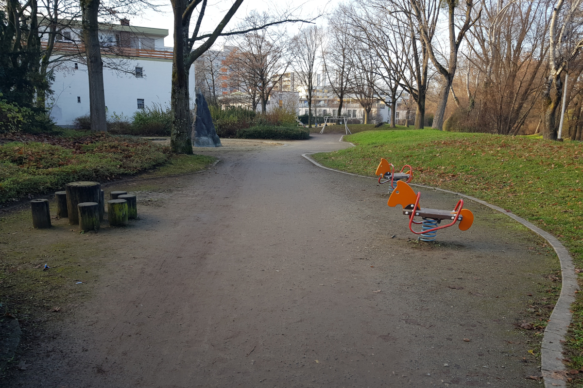 Grünanlage am Dorfbach