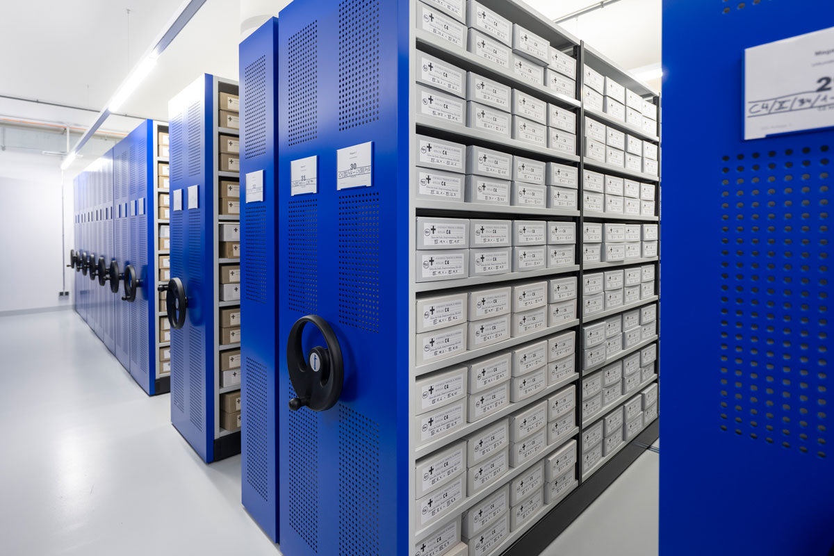 Rollarchiv im Freiburger Stadtarchiv