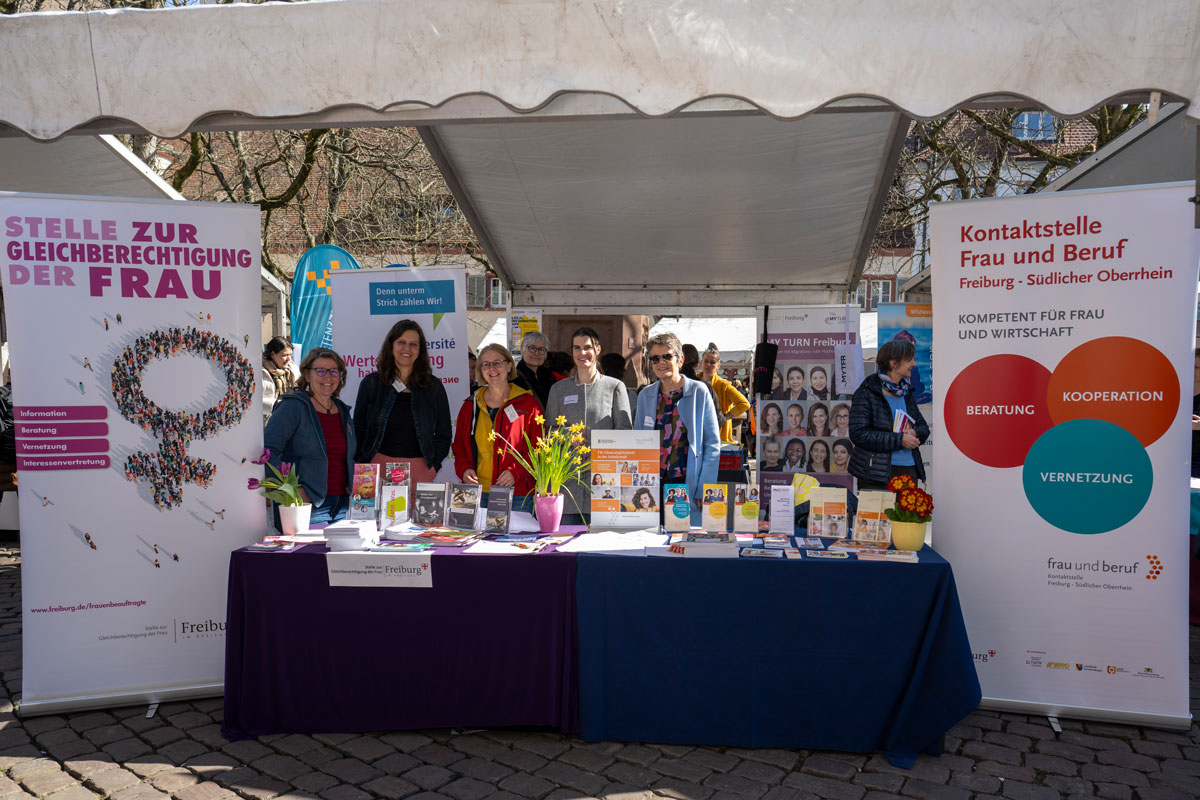 Infostand auf dem Rathausplatz
