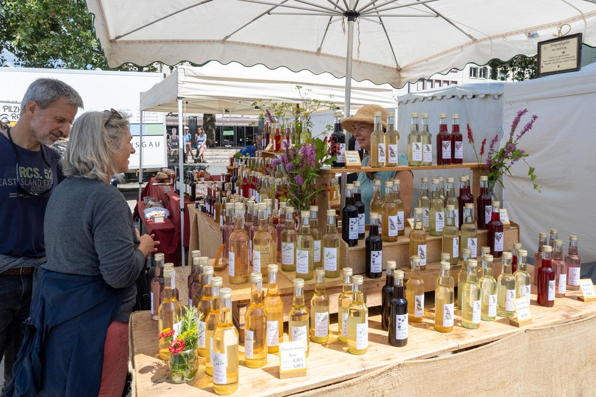   Bereits zum 22. Mal bringen die Stadt Freiburg, der Naturpark Südschwarzwald e. V. und die Naturgarten Kaiserstuhl GmbH ihre Regionen gemeinsam in die Stadt.