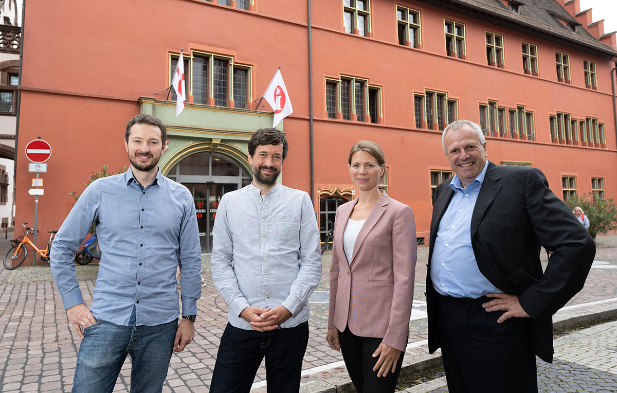 Das Team des Nachhaltigkeitsmanagements der Stadt Freiburg (v.l.n.r.): Peter Rinker, Sebastian Backhaus, Susanne Assfalg und Clemens Heidenreich.