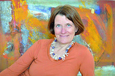 Dagmar Knof-Dugarjapov vor einem ihrer Bilder Dagmar Knof-Dugarjapov vor einem ihrer Bilder