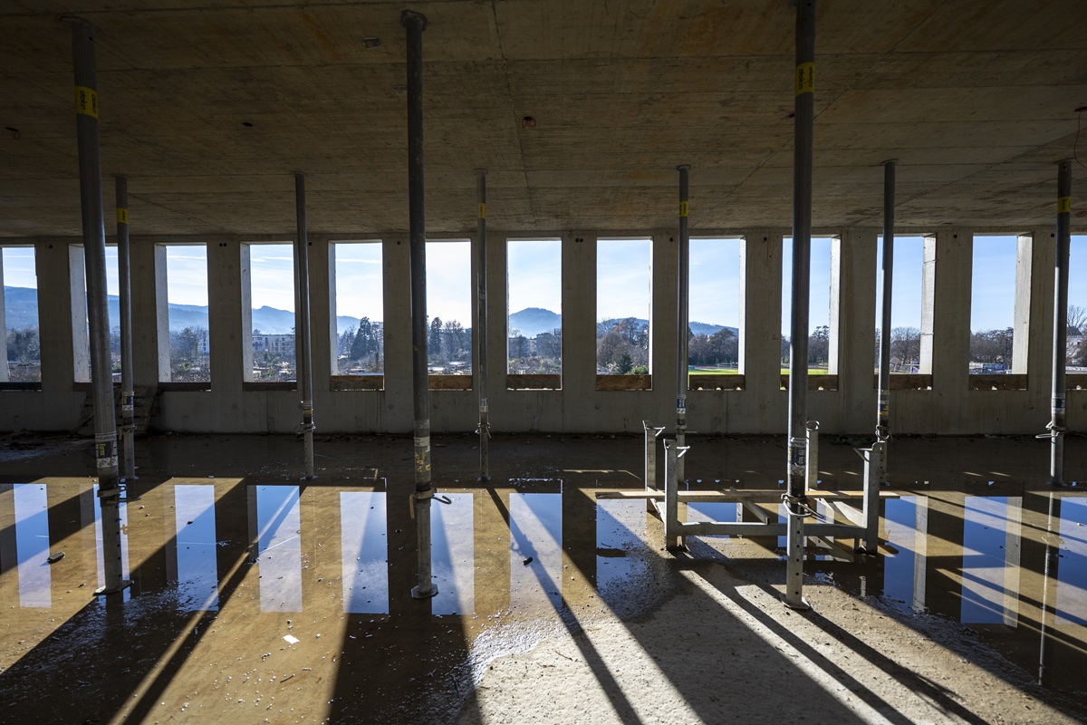 Das noch nicht fertiggebaute Rettungszentrum von innen.