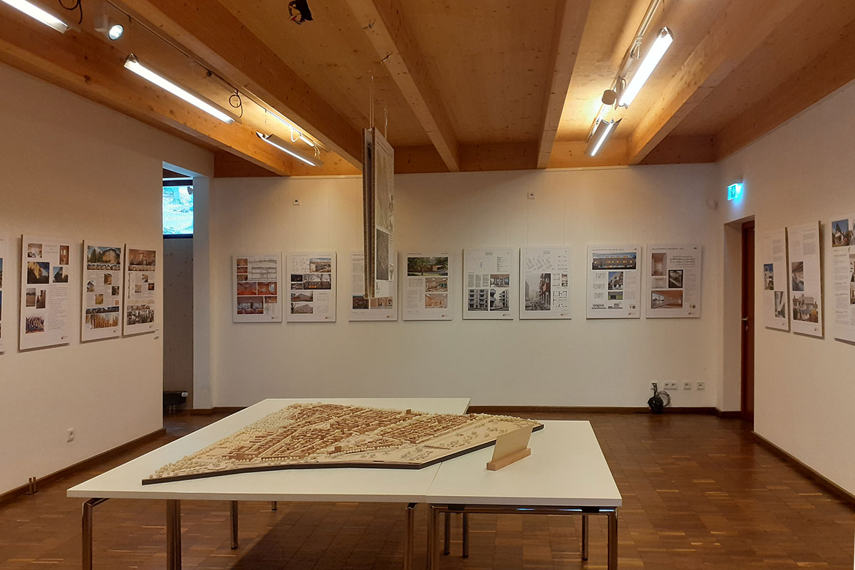 Ausstellung im Waldhaus