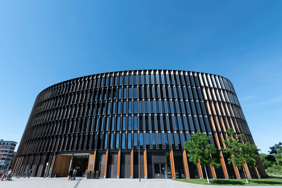 Außenansicht Rathaus im Stühlinger