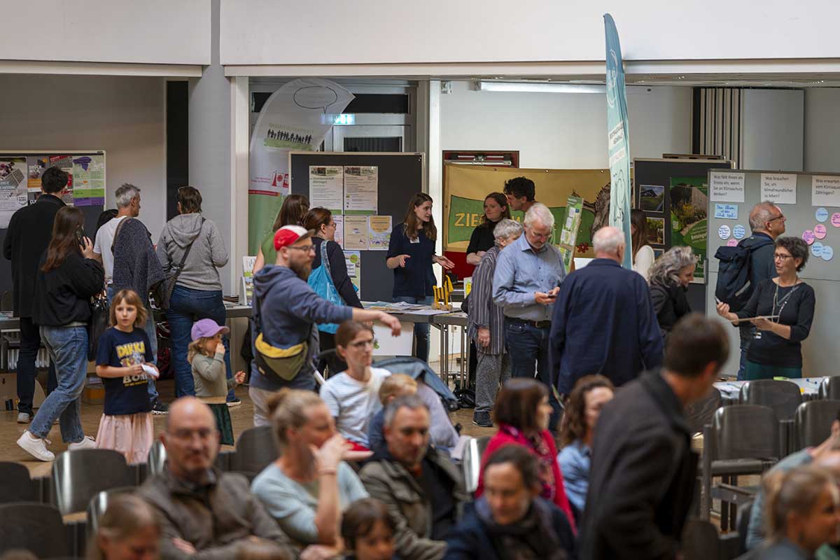 aufmerksame Zuhörer*innen