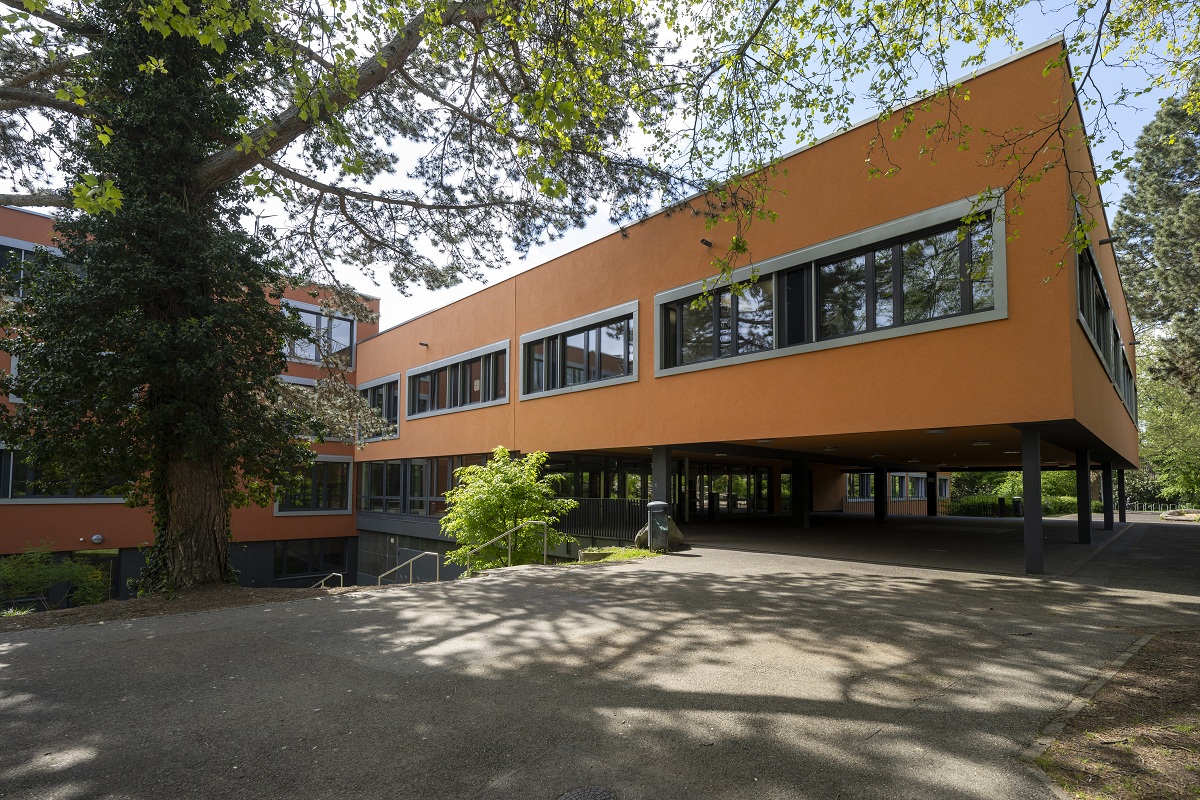 Die Wentzinger Gemeinschaftsschule von vorne.