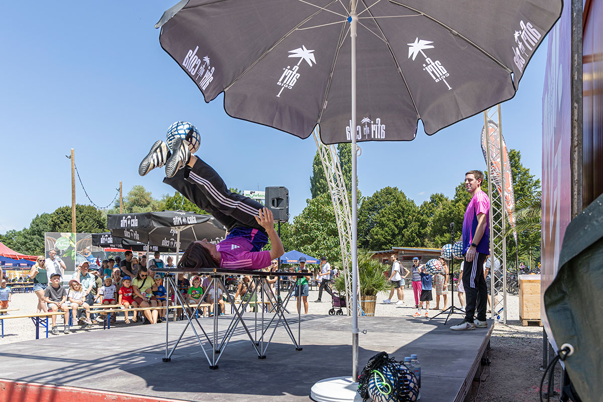 Auftritt der Fussballartisten