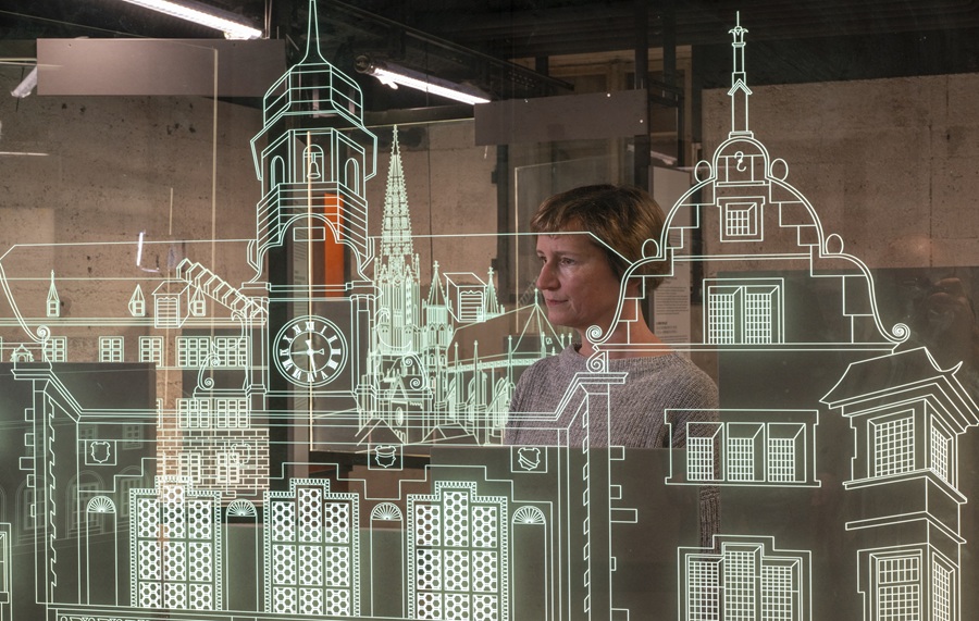 Beklemmend ist der Blick hinter die Kulissen, den das im März eröffnete Dokumentationszentrum Nationalsozialismus ermöglicht. Freiburg war nicht immer ein Hort der Offenheit und Toleranz. Beklemmend ist der Blick hinter die Kulissen, den das im März eröffnete Dokumentationszentrum Nationalsozialismus ermöglicht. Freiburg war nicht immer ein Hort der Offenheit und Toleranz.