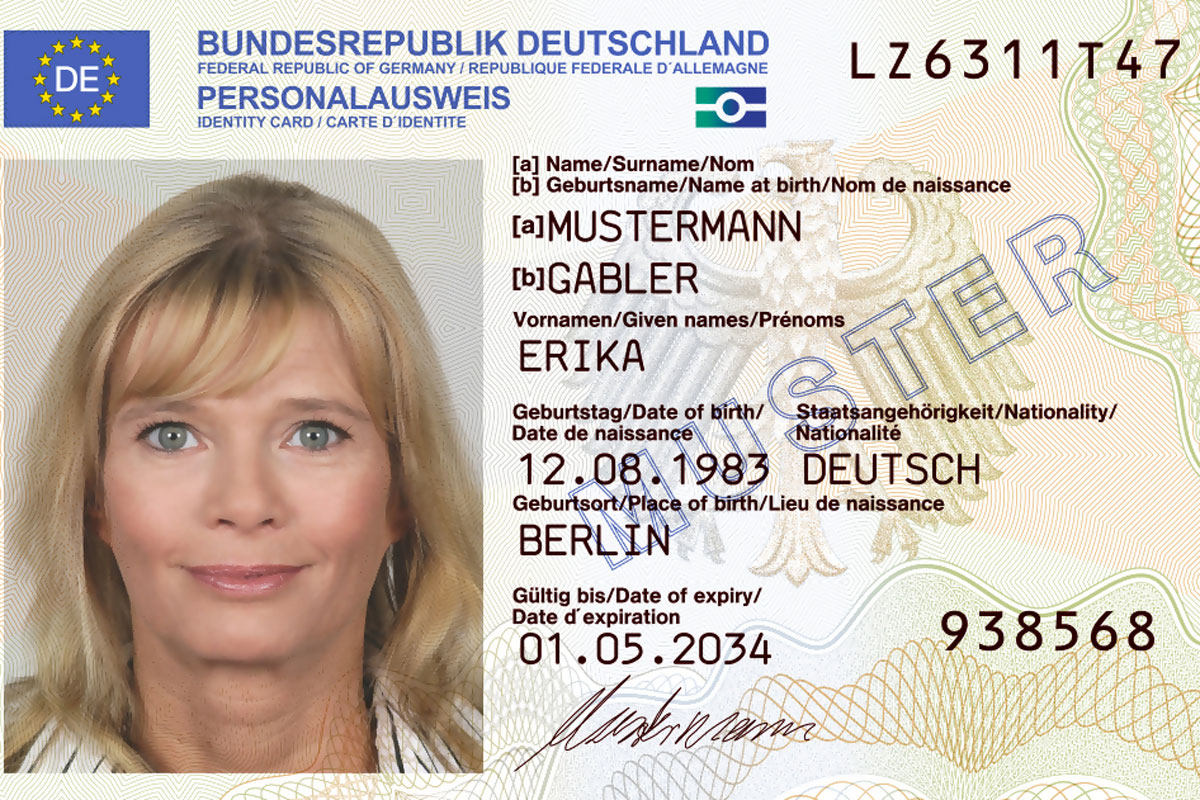 Vorderseite Personalausweis von Erika Mustermann