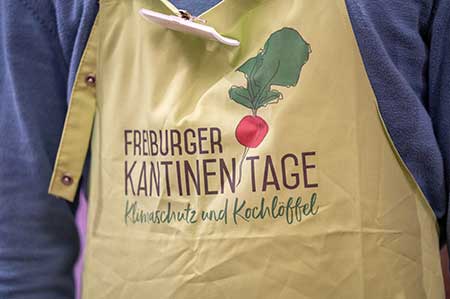 Küchenschürzer mit Aufdruck "Freibuerg Kantinentage"