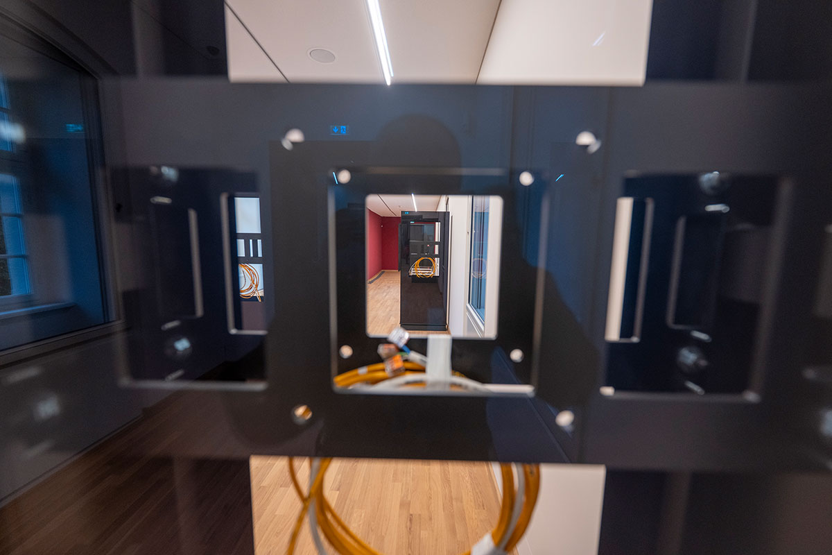 IMF-Projektleiterin Michaela Hetzel und Jutta Götzmann, die Direktorin der Städtischen Museen.