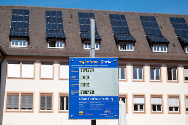 PV-Anlage auf Rathausdach