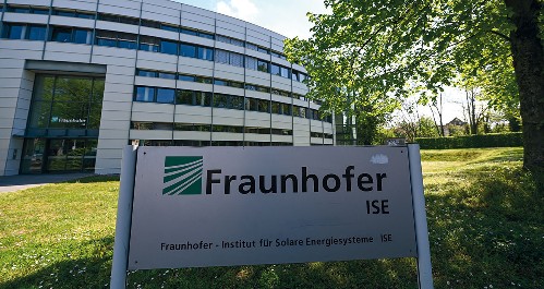 Zukunftsträchtige Branchen: wie bspw. Biotechnologie, regenerative Energien, Medizintechnik etc. Zukunftsträchtige Branchen: wie bspw. Biotechnologie, regenerative Energien, Medizintechnik etc.