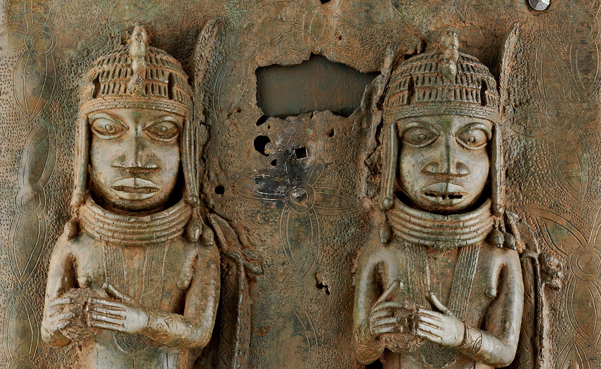 Relief-Platte, Königreich Benin, Nigeria, 16.-17. Jahrhundert, Museum Natur und Mensch – Städtische Museen Freiburg, Foto: Axel Killian