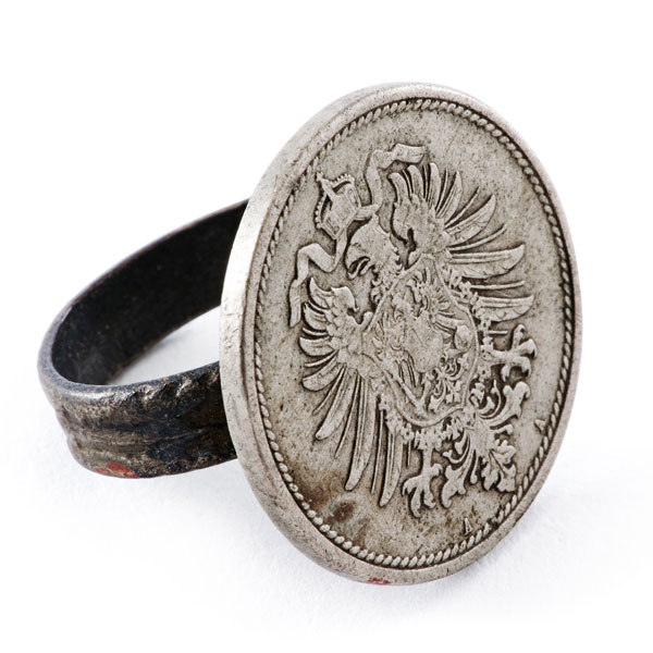 Ring, Bagamōyo, Tansania, 19. Jh., Inventarnummer I/1114, Foto: Axel Killian